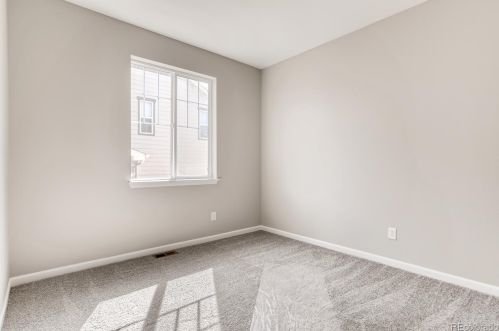 6531 Addison Way, Aurora CO 80016-4162 exterior