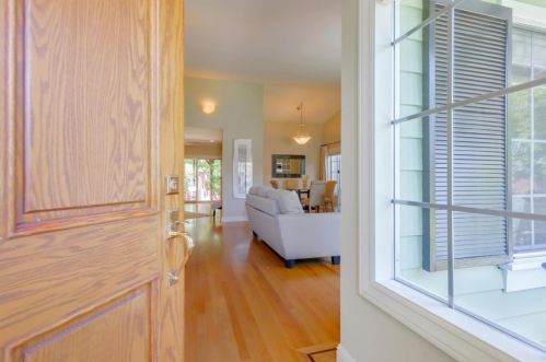 78 Bayport Ct, San Carlos, CA 94070-2543