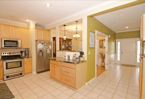 2004 Hammond Dr, Mount Pleasant, SC 29466-7104