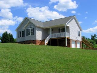 344 Dogwood Acres Ln, Ellisboro, NC 27025-8320