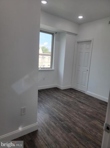 2255 Broad St, Philadelphia PA  19148-2916 exterior