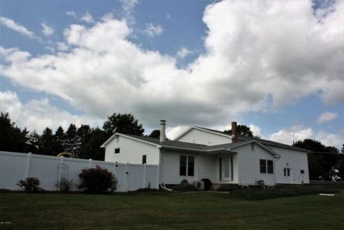 1550 Park Rd, Winfield, PA 17889-9240