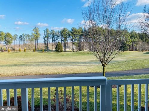 6383 Avington Pl, Gainesville, VA 20155-1354