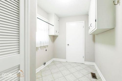 304 Belmont Dr, Warner Robins GA  31088-5546 exterior