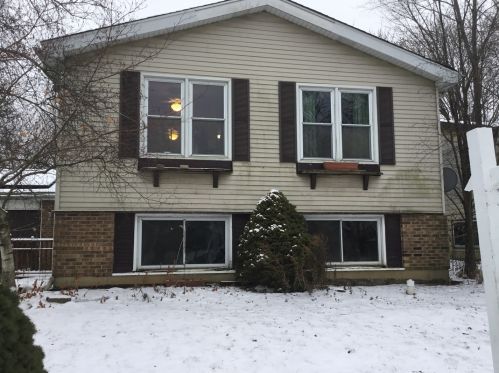 653 Cochise Cir, Lemont, IL 60440-2685