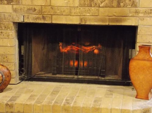 7809 Kramer Ct, Fort Worth TX  76112-4518 exterior