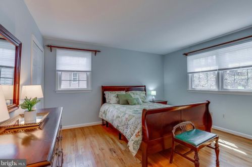 9001 Teddy Rae Ct, Springfield VA 22152-2644 exterior