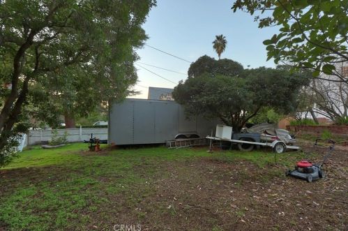 2473 Bywood Dr, Glendale CA  91206-4725 exterior