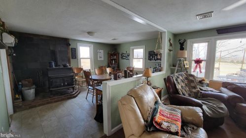 518 Cranes Gap Rd, Carlisle PA  17013-9602 exterior