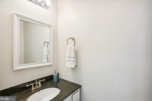 5 London Brg Ct, Silver Spring MD 20906-5713 exterior