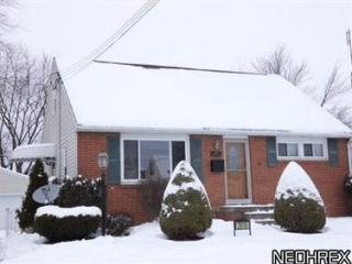 2616 Sunmont St, Massillon OH  44646-5068 exterior