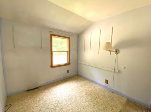 30 Ridgewood Trl, Coventry CT  06238-1843 exterior