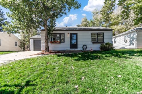 2433 16th Ave, Greeley, CO 80631-8236