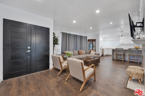 6222 Altura Ave, Glendale CA  91214-2325 exterior