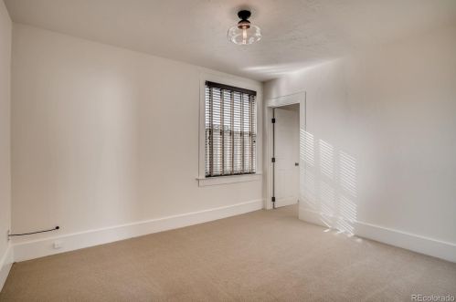 321 Downing St, Denver CO 80218-3919 exterior