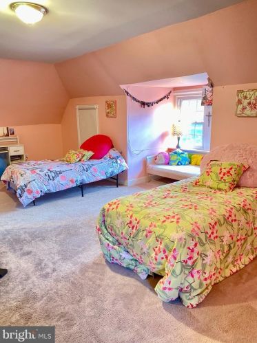 1901 63rd St, Philadelphia PA 19151-2607 exterior