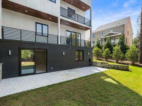 2374 Logan Cir, Atlanta GA  30318-2855 exterior