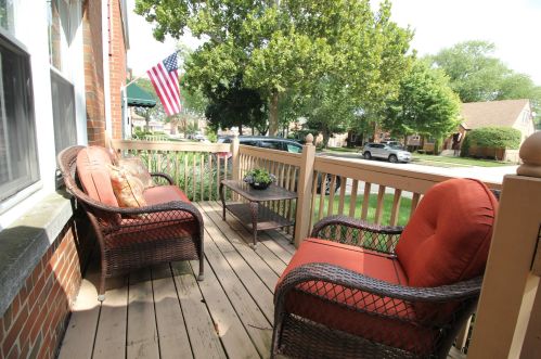 10926 Harding Ave, Chicago, IL 60655-4017