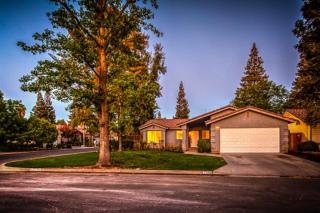 7096 Durango Ave, Fresno, CA 93722-2828
