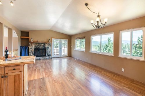 12211 Highland Ave, Truckee, CA 96161-1722