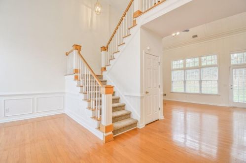 4800 Highland Lk Dr, Atlanta GA  30349-3913 exterior