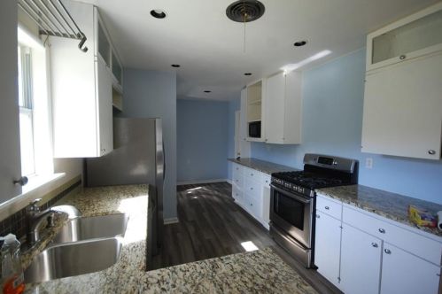 1903 Belford Dr, Austin TX  78757-8205 exterior