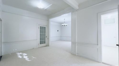 2508 Manoa Rd, Honolulu HI  96822-2120 exterior