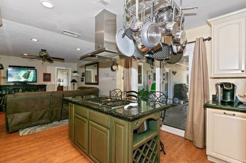 766 Spruce St, Riverside CA  92507-3039 exterior