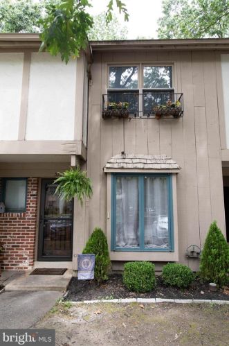 515 Jaeger Ct, Erial, NJ 08081-1110