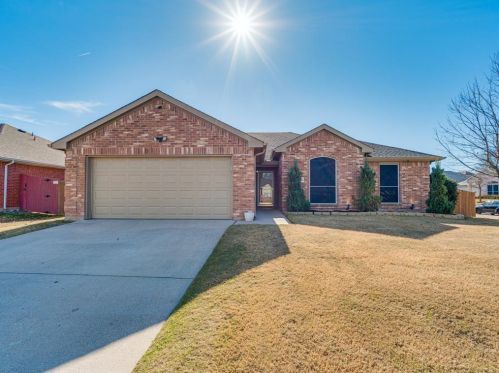3402 Newgate St, Midlothian, TX 76065-8718