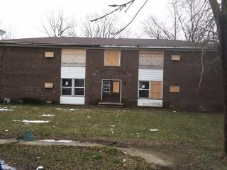 305 Wilshire Dr, Sandwich, IL 60548-2437