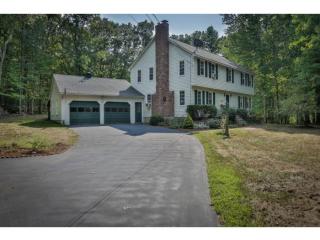 6 Arrow Ln, Amherst, NH 03031-2127