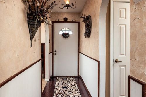 6504 Victoria Ave, Fort Worth TX  76180-8048 exterior