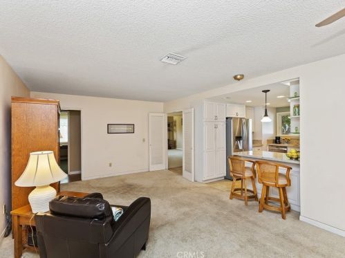 5550 Gloucester Way, Riverside CA  92506-3425 exterior