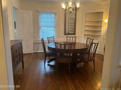 30 Maher Ave, Greenwich CT  06830-5618 exterior