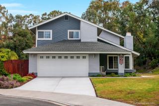 2729 Naples Ct, Carlsbad, CA 92010-2128