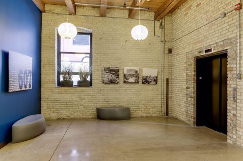 607 Washington Ave, Minneapolis MN  55401-1698 exterior