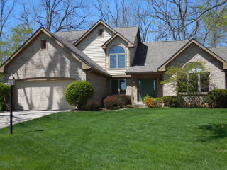 4215 Pennywood Dr, Dayton, OH 45430-1800