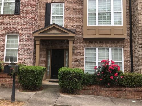 1942 Appaloosa Mill Cir, Buford, GA 30519-6616