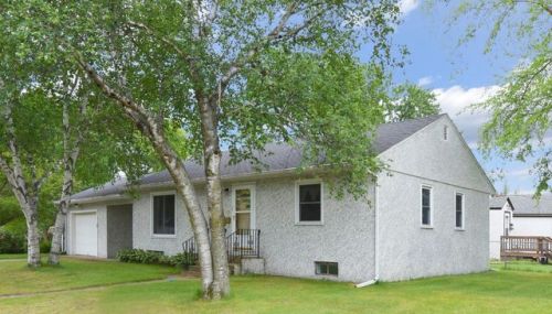 1110 Saint Louis Ave, Brainerd, MN 56401-4227