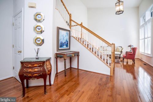 6024 Slippery Rock Rd, Haymarket, VA 20169-3312