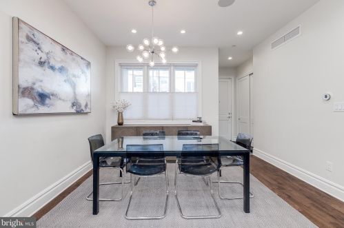 1515 Lombard St, Philadelphia, PA 19146-1624