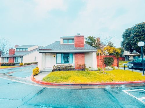 1053 Lamark Ln, Anaheim CA  92802-3404 exterior