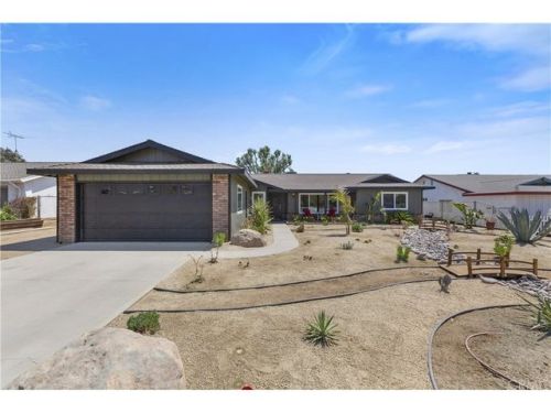 5575 Roundup Rd, Norco, CA 92860-2446