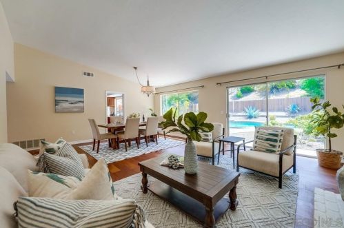 7214 Durango Cir, Carlsbad, CA 92011-5114