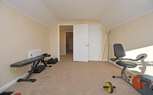 221 Harvest Ln, Cincinnati OH exterior