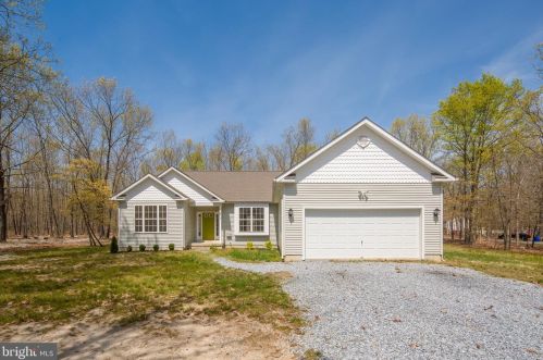 100 1st Ave, Waterford, NJ 08089-1203