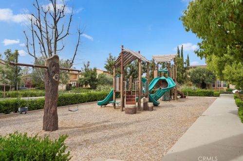 196 Vintage, Irvine CA  92620-2864 exterior