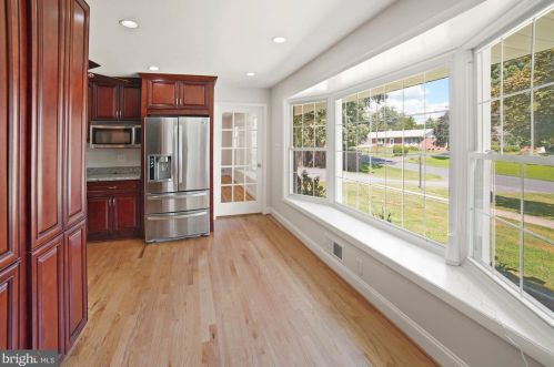 14604 Cobblestone Dr, Silver Spring MD 20905-5807 exterior