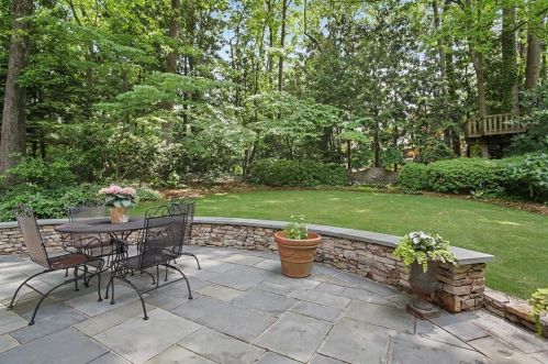 2839 Dover Rd, Atlanta GA  30327-1209 exterior